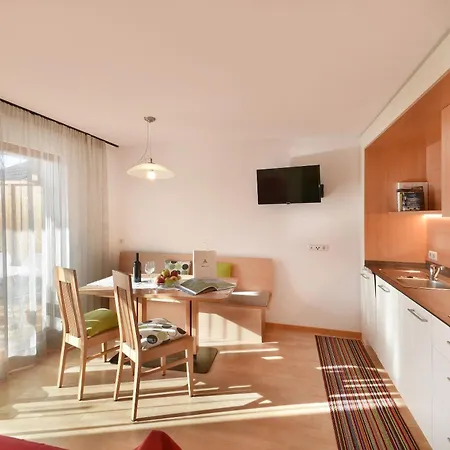 Haus Rosengarten Bed & Breakfast