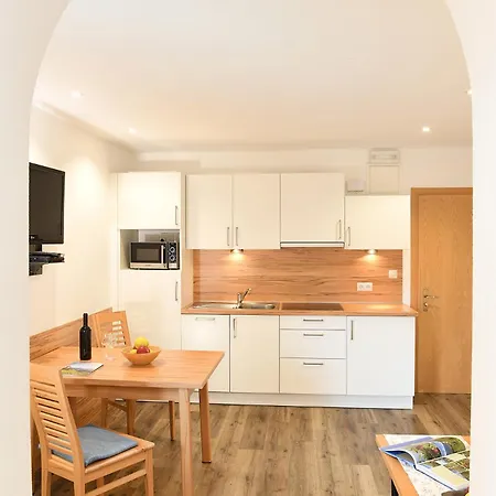 Haus Rosengarten Bed & Breakfast